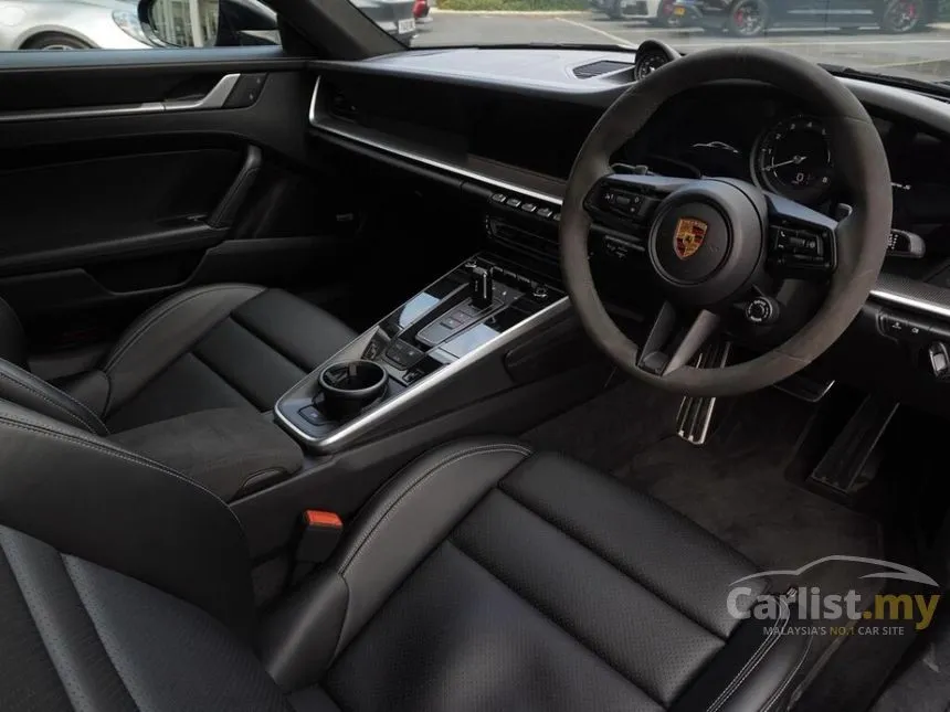 2022 Porsche 911 Carrera S Coupe