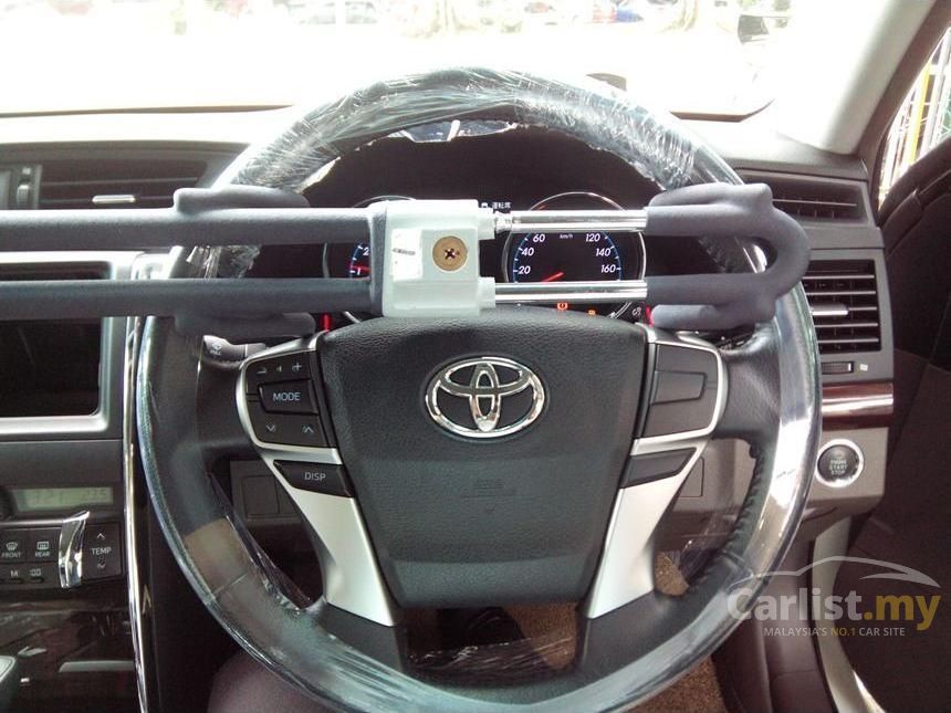 2011 Toyota Mark X