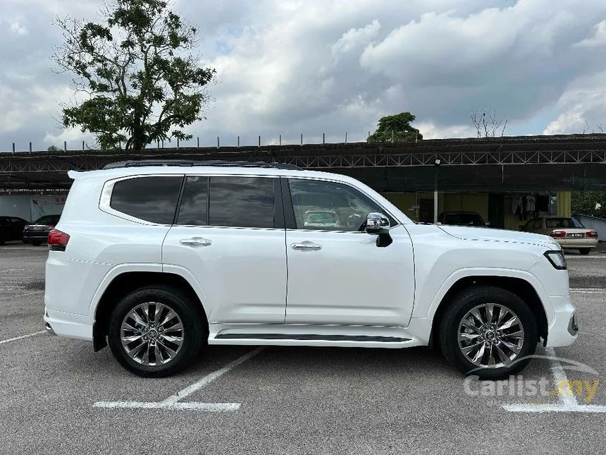 2023 Toyota Land Cruiser ZX Modellista SUV