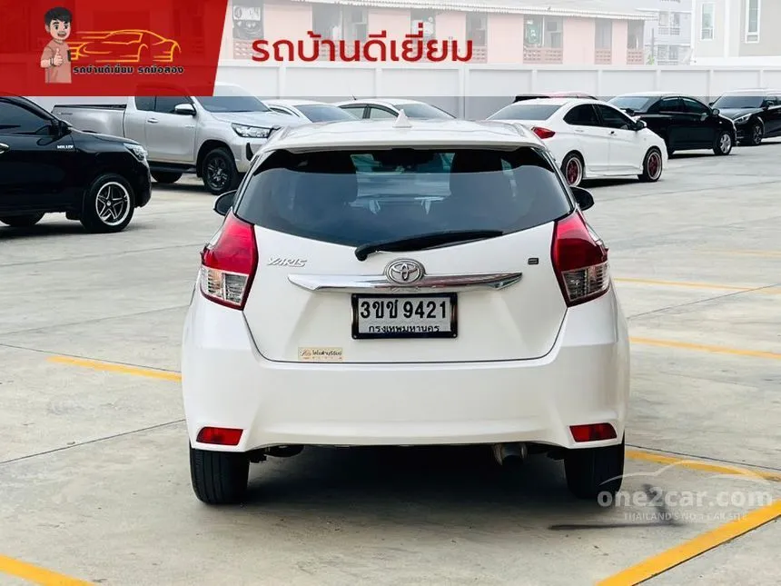 2014 Toyota Yaris E Hatchback
