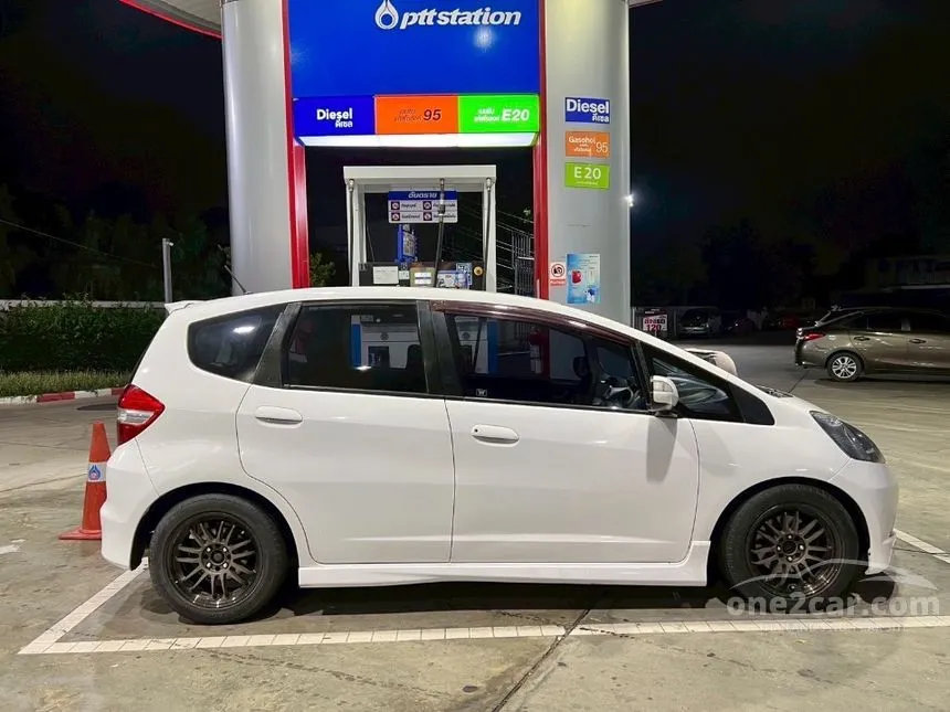 2008 Honda JAZZ SV Hatchback