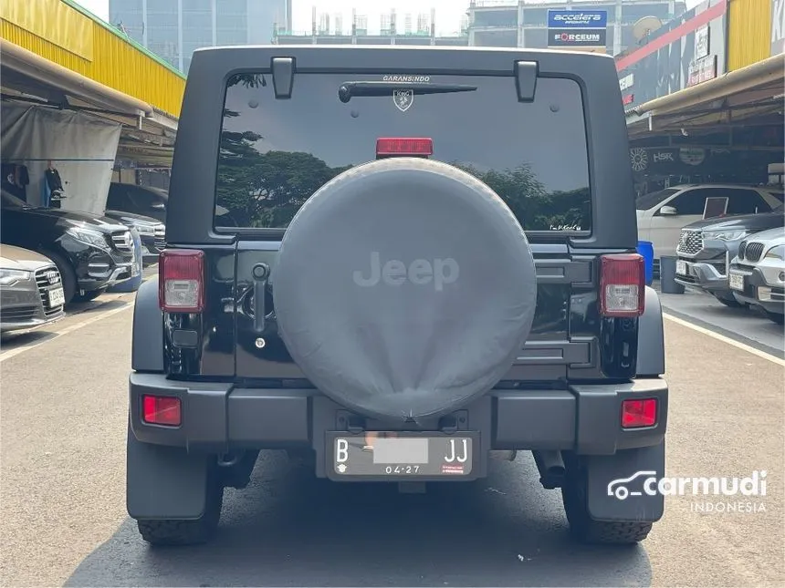 2011 Jeep Wrangler Sport Unlimited SUV