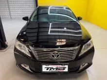 2014 Toyota Camry 2.5 V Sedan