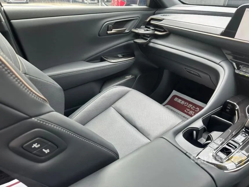 2024 Toyota Crown Sport Z PHEV SUV