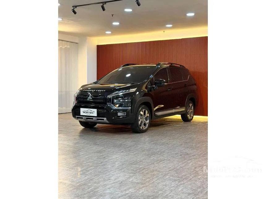 2025 Mitsubishi Xpander Cross Premium (Quartz White Pearl) MPV