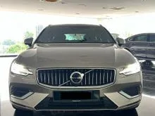 2023 Volvo V60 2.0 Recharge T8 Ultimate PHEV Wagon VOLVO CERTIFIED PRE OWNED FREE SERVICE PACKAGE