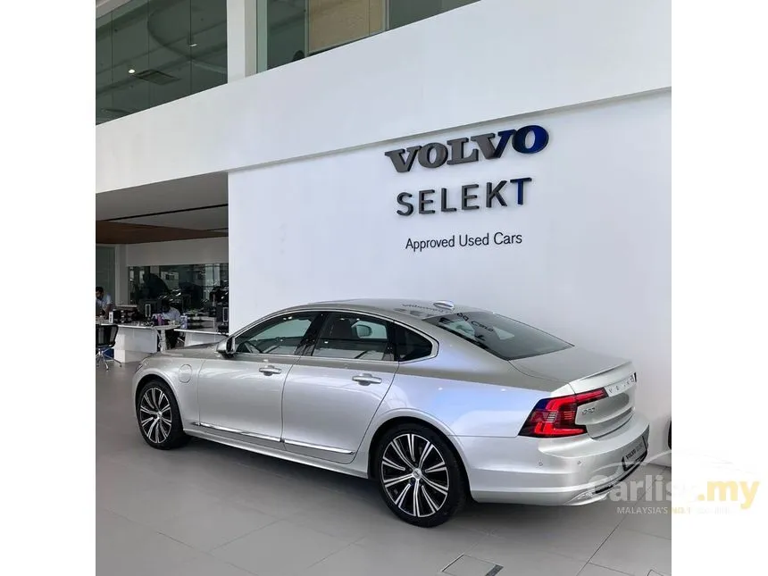 2022 Volvo S90 Recharge T8 Inscription Plus Sedan