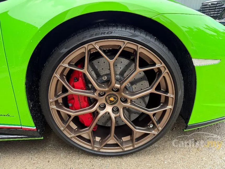 2018 Lamborghini Huracan Performante Coupe