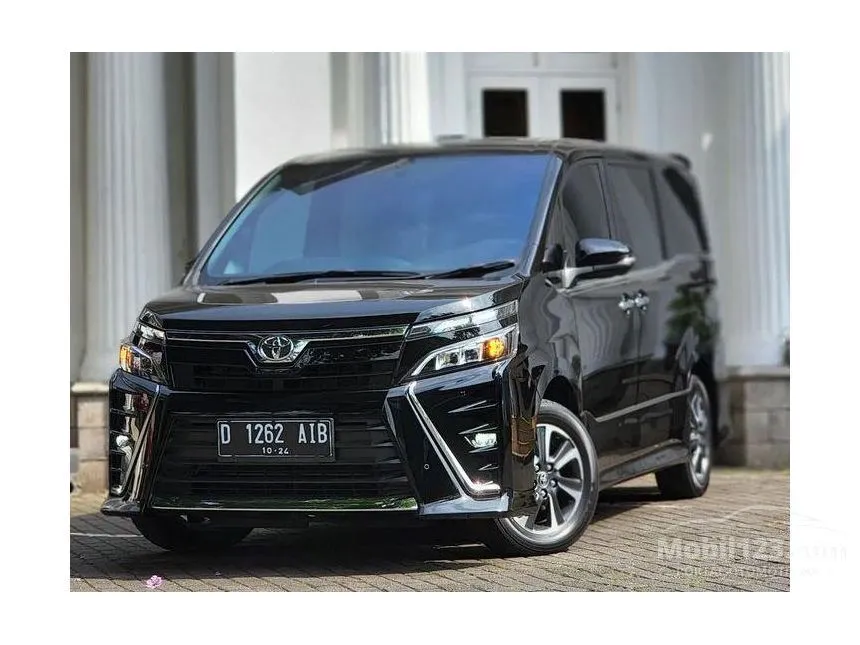 Jual Mobil Toyota Voxy 2019 2.0 di Jawa Barat Automatic Wagon Hitam Rp 440.000.000