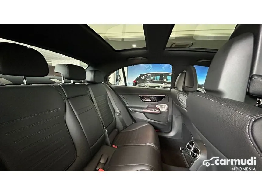 2025 Mercedes-Benz C300 AMG Line Sedan