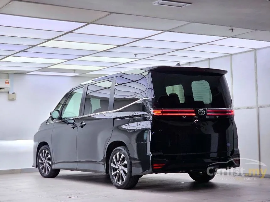 2023 Toyota Voxy S-Z MPV
