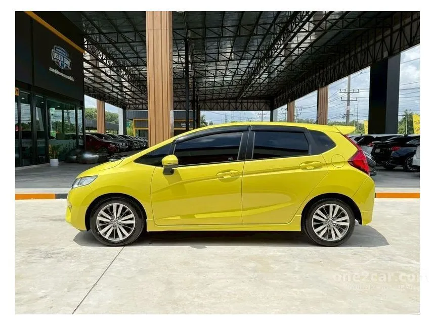 2016 Honda JAZZ SV Hatchback