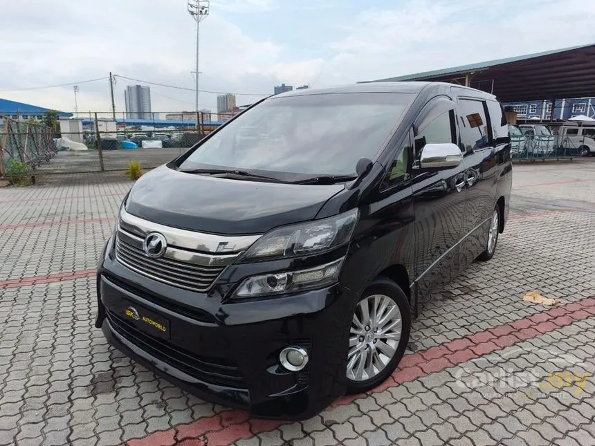 2013 Toyota Vellfire Z MPV