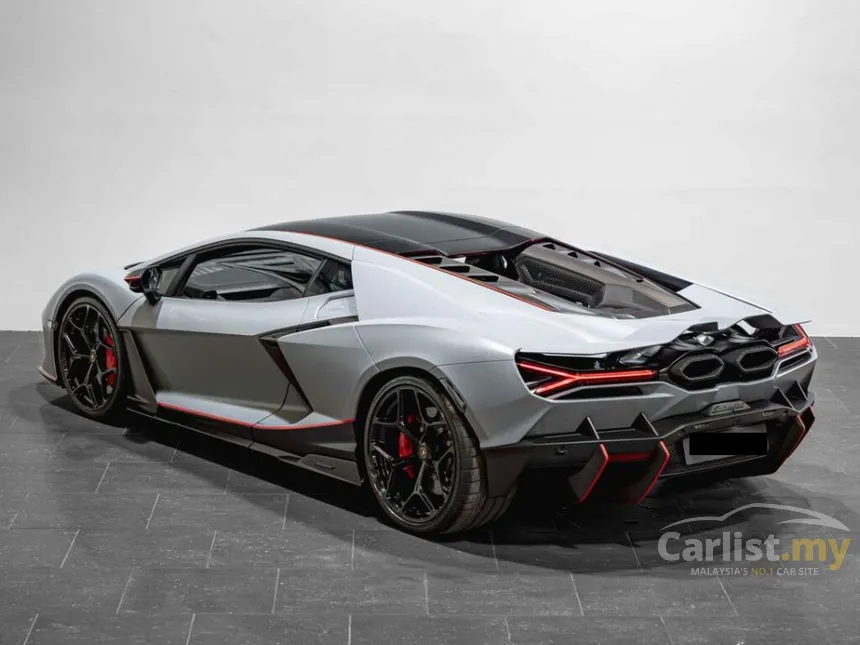 2025 Lamborghini Revuelto Coupe