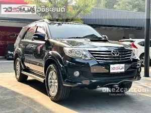 2014 Toyota FORTUNER 2.5 V SUV