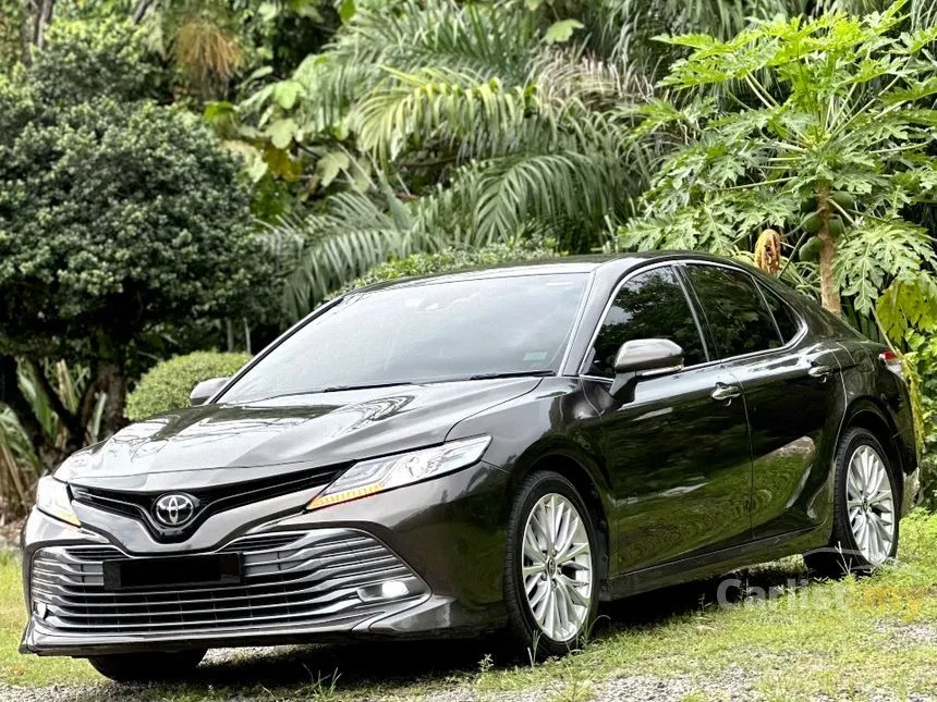 2019 Toyota Camry V Sedan