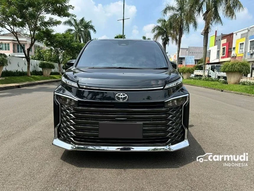 2022 Toyota Voxy Van Wagon