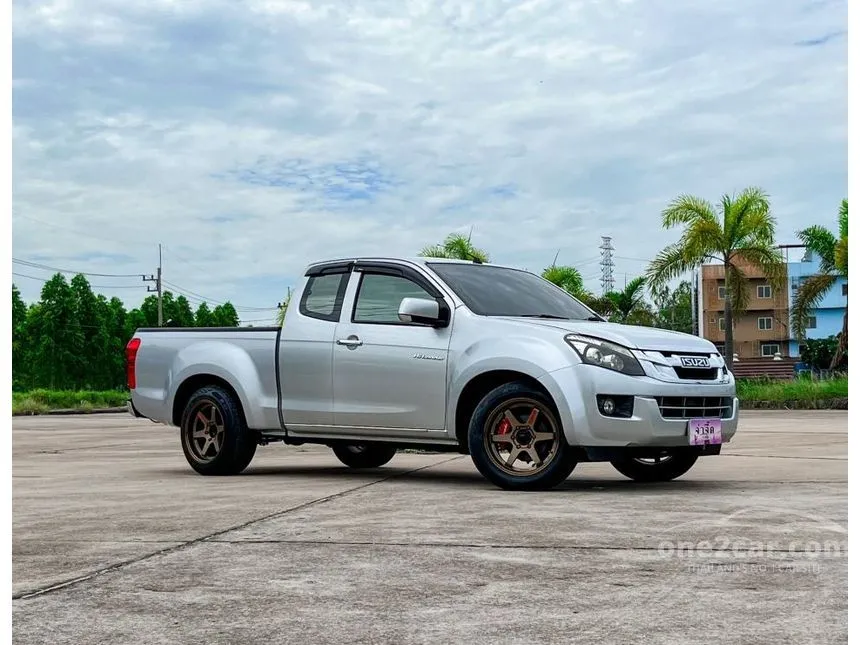 2012 Isuzu D-MAX Hi-Lander Z Space Cab Pickup