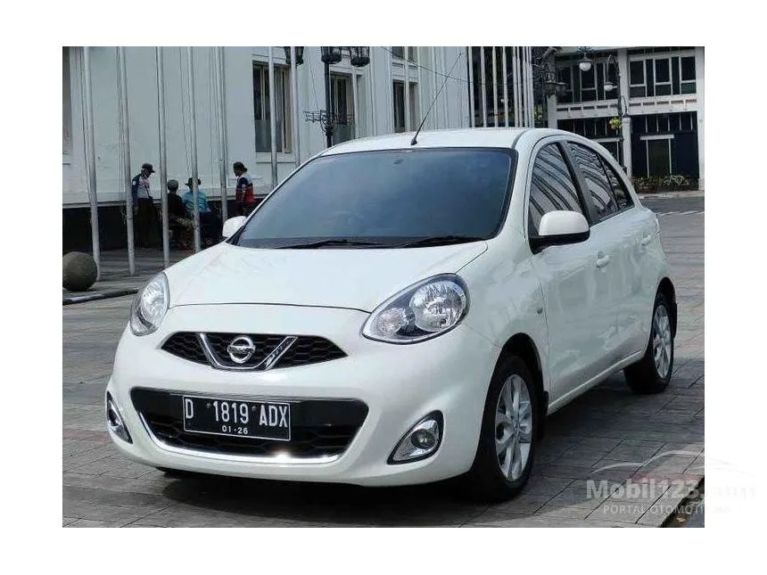 Jual Mobil Nissan March 2015 1.2L XS 1.2 di Jawa Barat Automatic Hatchback Putih Rp 115.000.000