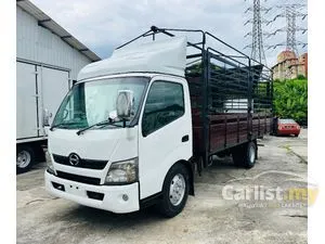 2013 Hino 300 Series 4.0 WU720R-HKMML3 Lorry