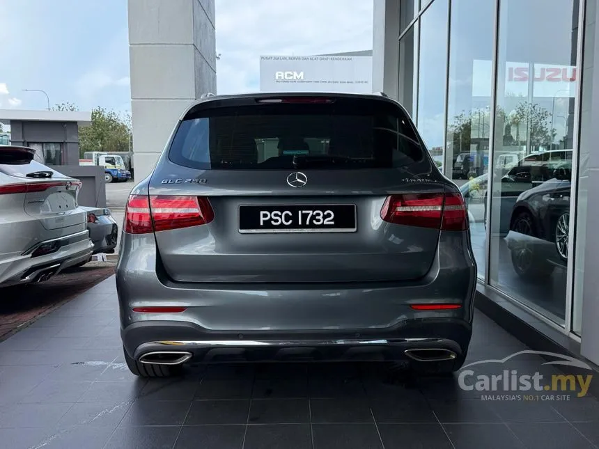2016 Mercedes-Benz GLC250 4MATIC AMG Line SUV