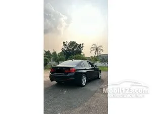2015 BMW 320i 2.0 Sport Sedan