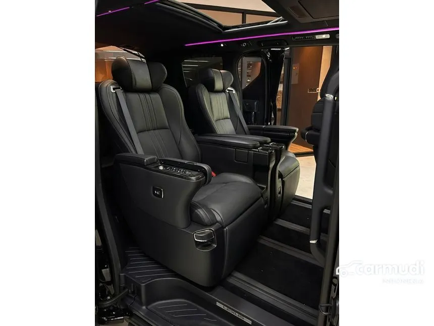 2020 Lexus LM 350 7 Seater MPV