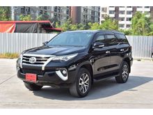 2017 Toyota Fortuner 2.4 (ปี 15-18) V SUV