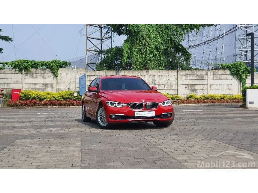 Jual Mobil BMW 320i 2018 Luxury 2.0 di DKI Jakarta Automatic Sedan ...