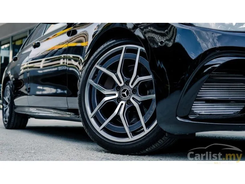 2022 Mercedes-Benz E300 AMG Line Sedan