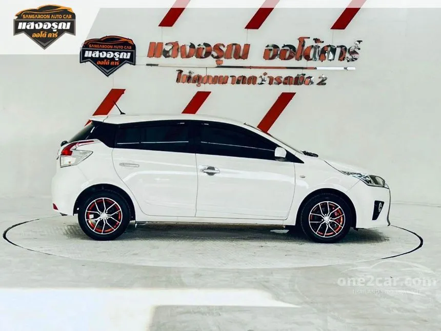 2014 Toyota YARIS E Hatchback
