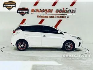 2014 Toyota YARIS 1.2 E Hatchback