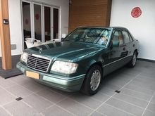 1994 Mercedes-Benz E220 2.2 Sedan