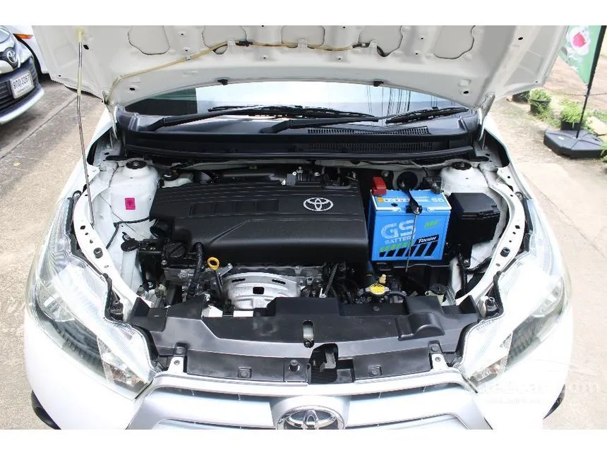 2016 Toyota YARIS E Hatchback