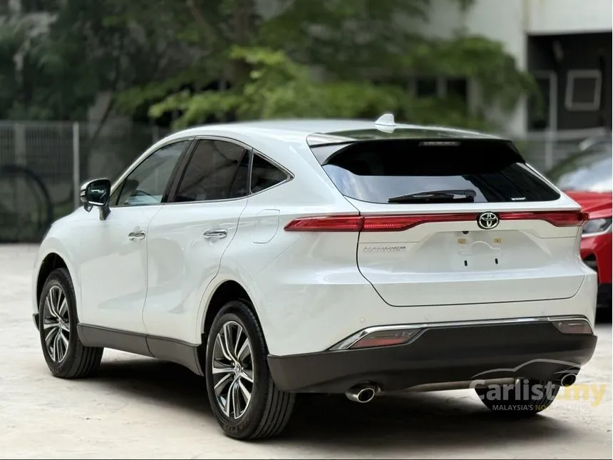 2025 Toyota Harrier Luxury SUV