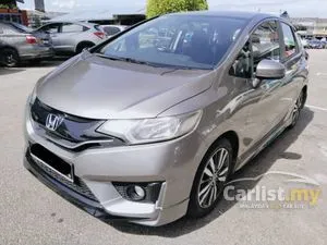 2014 Honda Jazz 1.5 V Hatchback