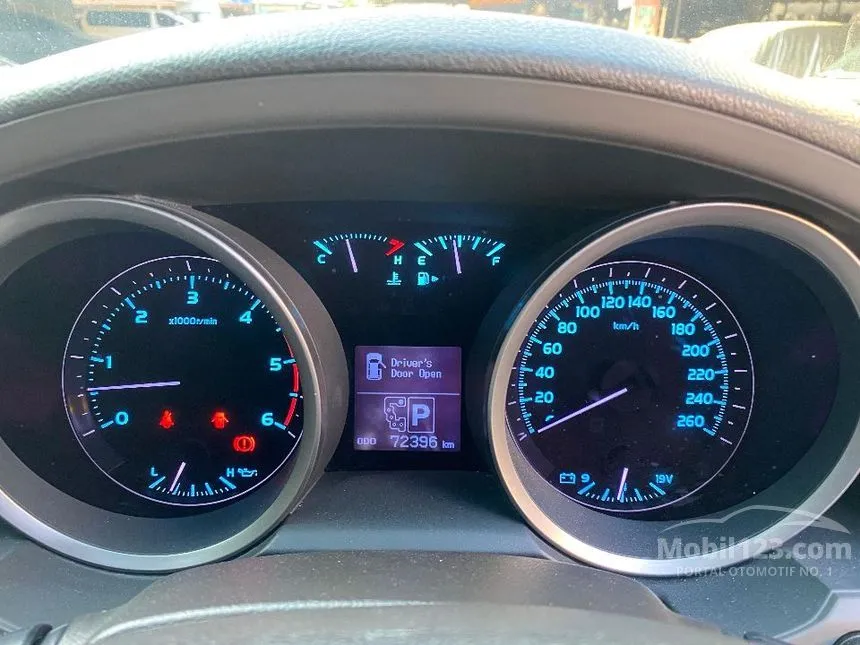 2010 Toyota Land Cruiser 200 Full spec SUV