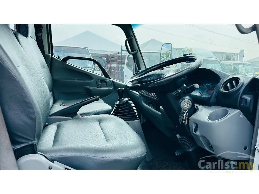 2015 Hino 300 Series WU600 ECO - WU600R-HKMLL3 Lorry