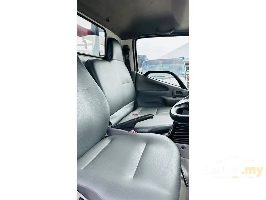 2015 Hino 300 Series WU600 ECO - WU600R-HKMLL3 Lorry