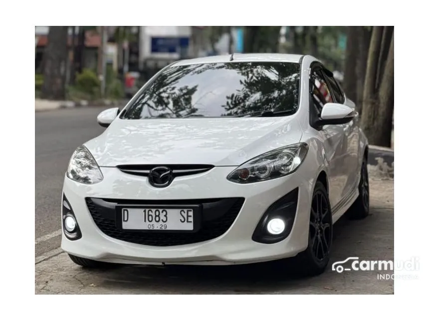 2013 Mazda 2 R Hatchback