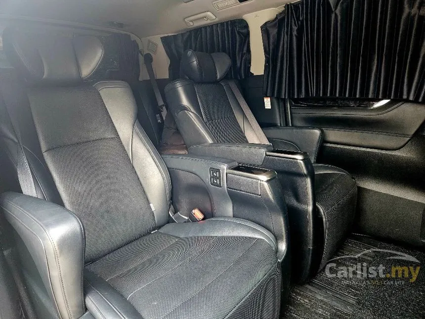 2018 Toyota Vellfire MPV
