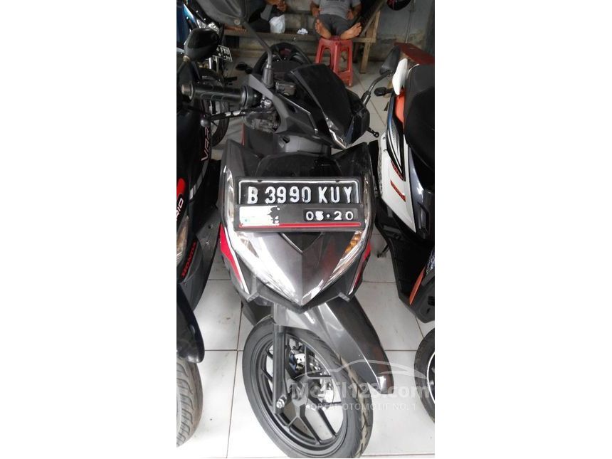 Jual Motor Honda Vario 2015 125 0.1 di Jawa Barat 