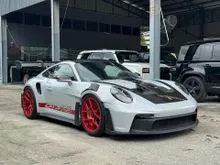 2023 Porsche 911 4.0 GT3 RS WEISSACH PACKAGE CLUBSPORT PACKAGE PDLS PLUS FORGED WHEELS FRONT AXLE LIFT PCCB BOSE SOUND RED SEAT BELT CARBON PACKAGE 3K