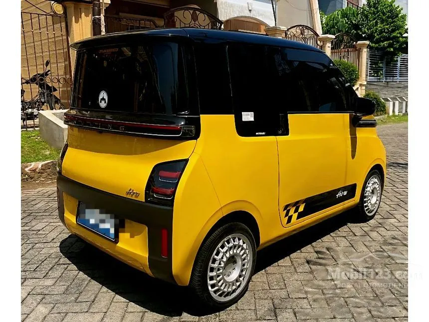 2022 Wuling Air EV Long Range Hatchback