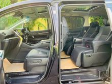 HAVE 30 UNIT READY STOCK , 2.5 SC PILOT SEAT , UNREGISTER TOYOTA ALPHARD 2.5 SC PACKAGE NEW STOCK , SUNROOF , ROOF MONITOR.