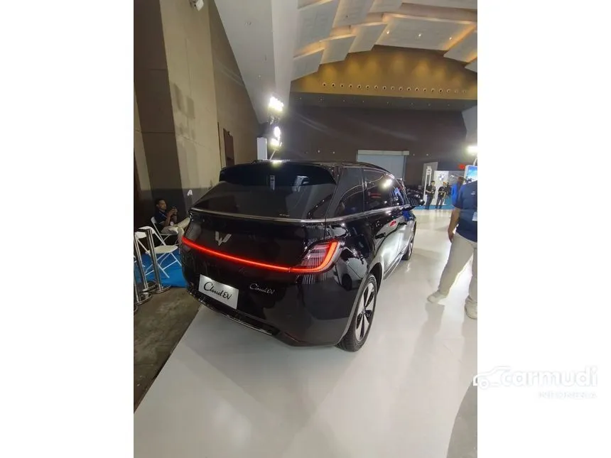 2024 Wuling Cloud EV EV Hatchback