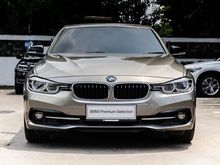 CANTIK DAN ANTIK BERWARRANTY 2016 BMW 320i 2.0 Sport Sedan