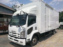 Isuzu Hino Fuso Nissan Mk box van 23kaki /Bdm7500kg/ Year Register 2019