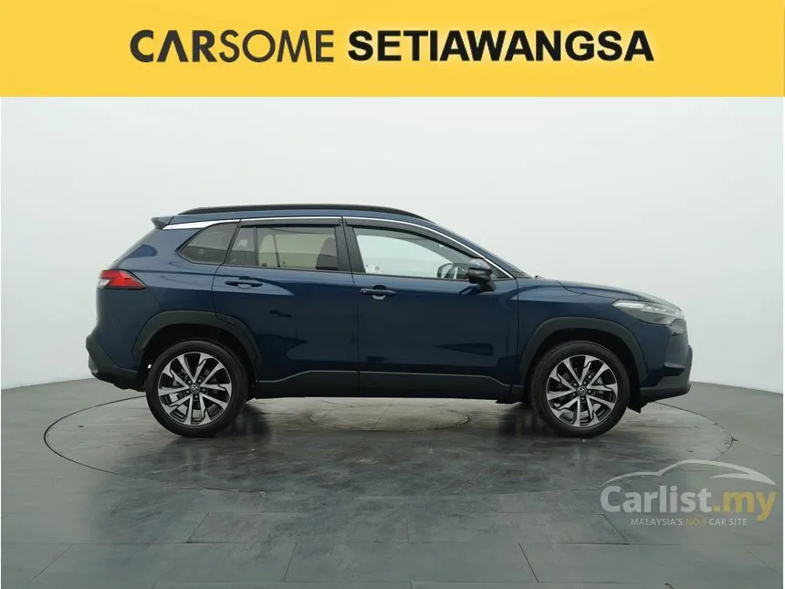 2025 Toyota Corolla Cross V SUV