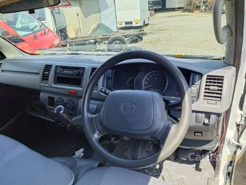 2010 Toyota Hiace Panel Van